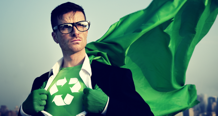 super-héro de l’environnement avec cape et logo de recyclage sur le torse