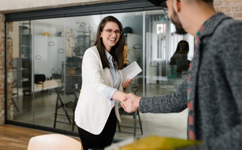 How to successfully welcome new employees?
